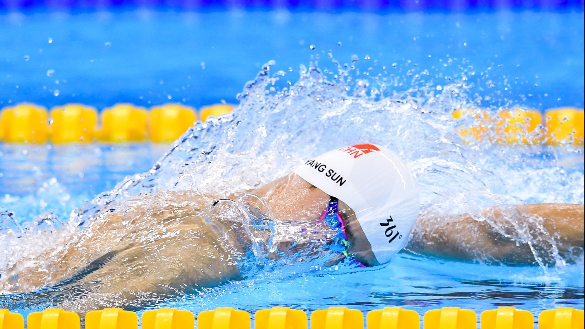 开云体育登录-浙江队狂胜雷霆，西亚卡姆成为关键先生，一人扭转球队气质的背后